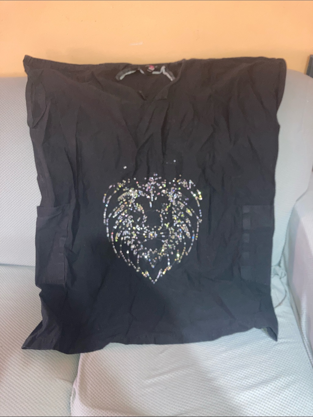 Vetrose Lane Mens Black Sequin Heart Tee -